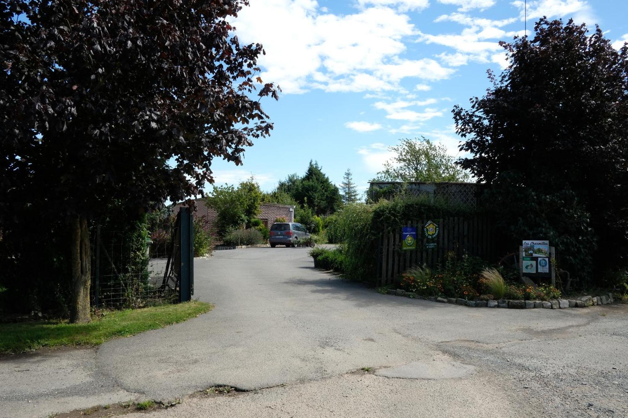Bed and Breakfast Les Charmilles Hazebrouck Exterior foto