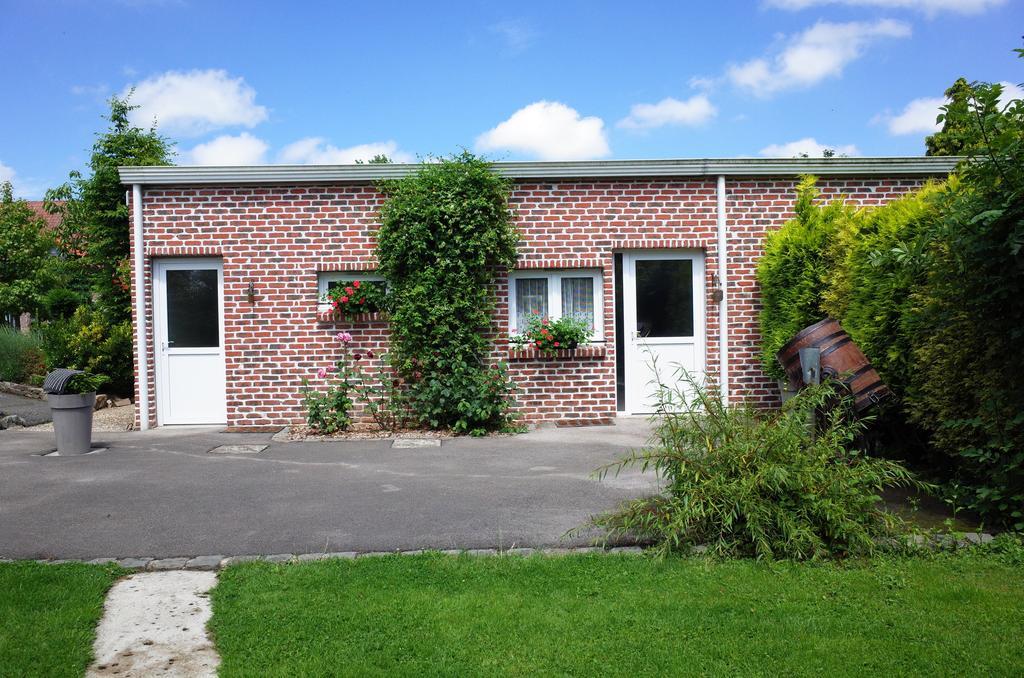 Bed and Breakfast Les Charmilles Hazebrouck Exterior foto